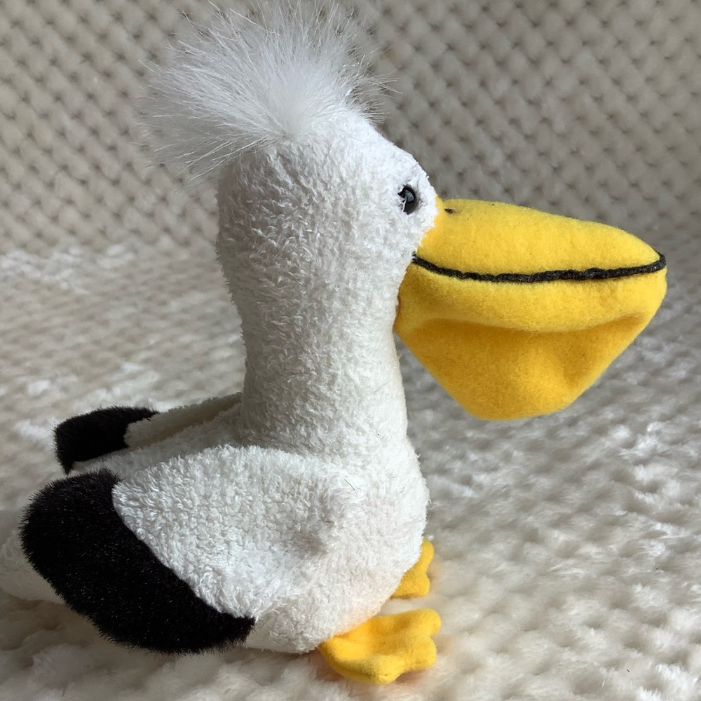 Russ Berrie and Co Luv Pets Plush Petrie Pelican Stuffed Animal Toy 5 inches